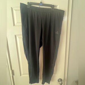 NWT Adidas coupe standard black tapered pants